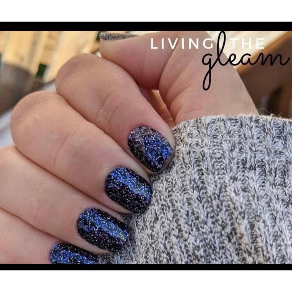 Living the gleam  Color Street Sparkling Black Nail Strips / Living the gleam
